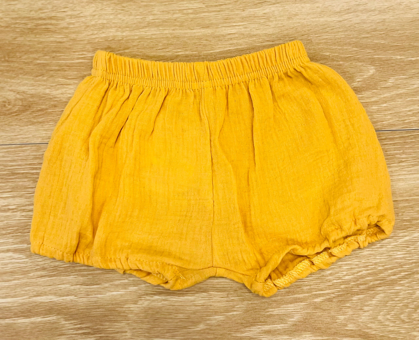 yellow bloomers