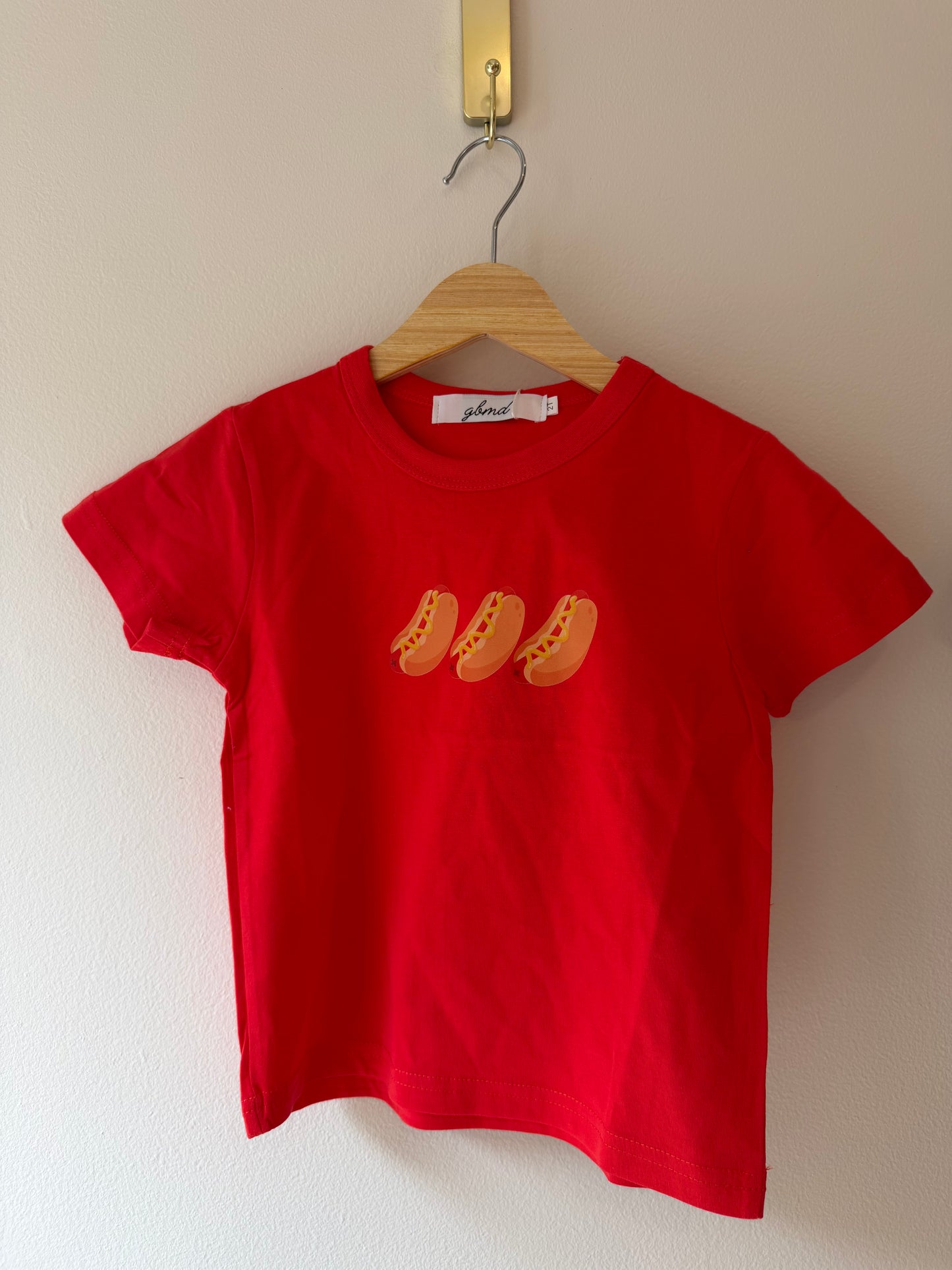 red hot dog tee